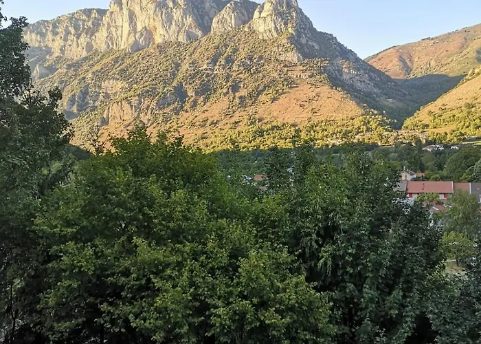 Apartment Les De Beille Les Cabannes (Ariege)